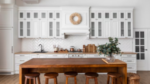 white shaker cabinets